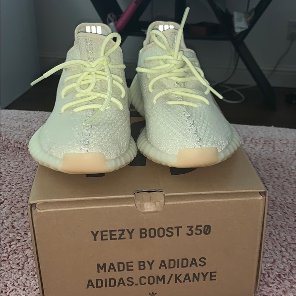 YEEZY 350 BUTTERS
